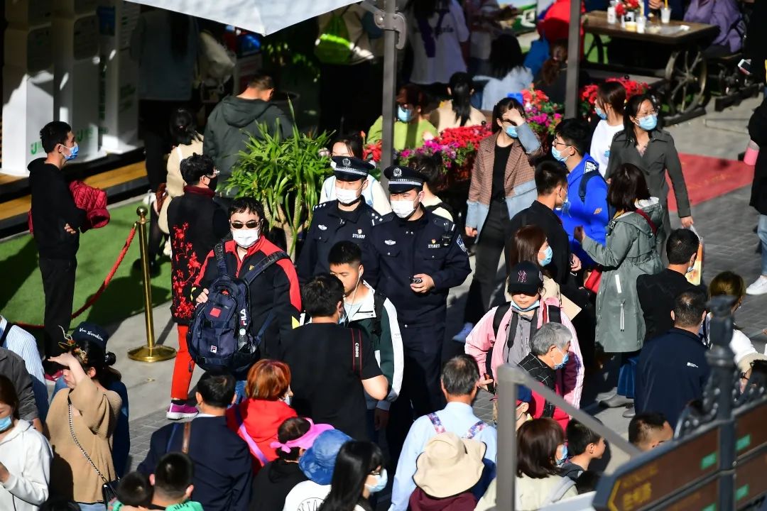 波尔图冲刺阶段更衣室发声；志在荷甲名次提升；压力陡增；临场指挥获称赞(波尔图足球俱乐部官网中文网)