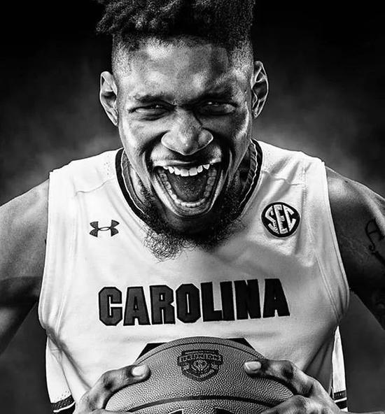 波尔图内部会议纪要流出：清晨官宣签约，NBA常规赛使命明确，医务组通报恢复的简单介绍