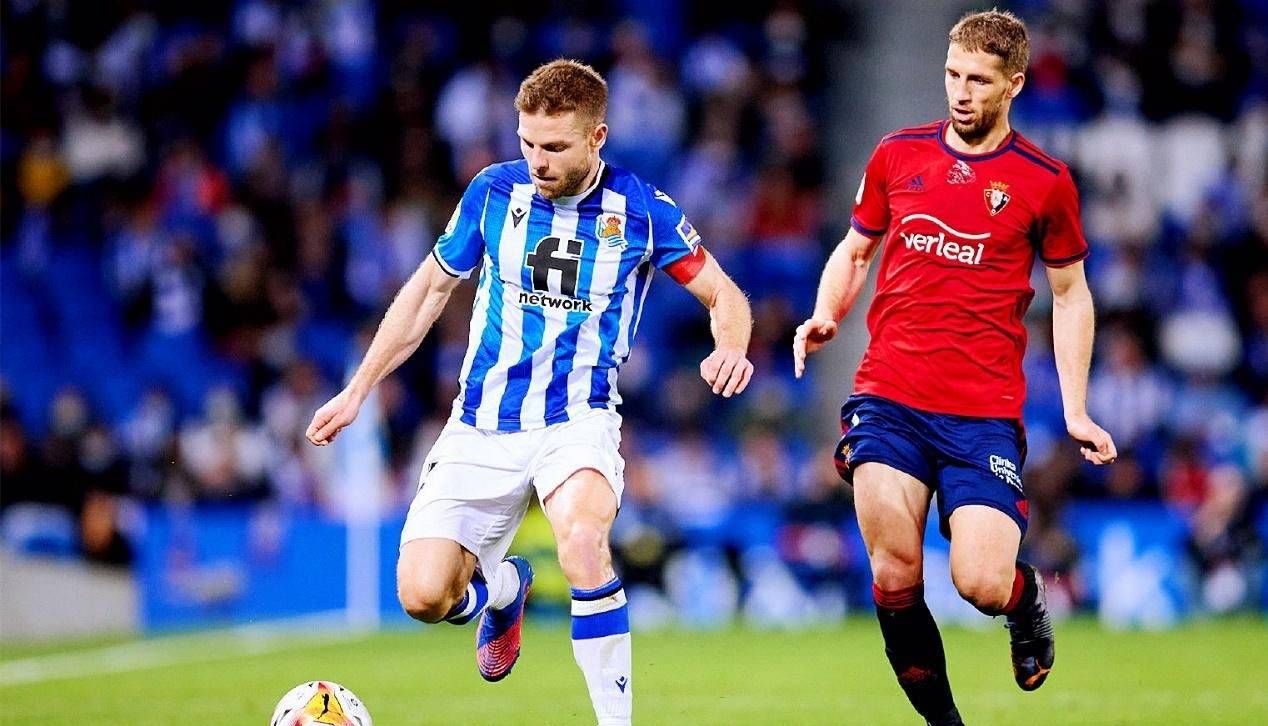 今晨体能课后，阿贾克斯官宣签约备战法国杯，媒体盛赞，赛程密集仍需轮换(丁俊晖36爆冷出局)