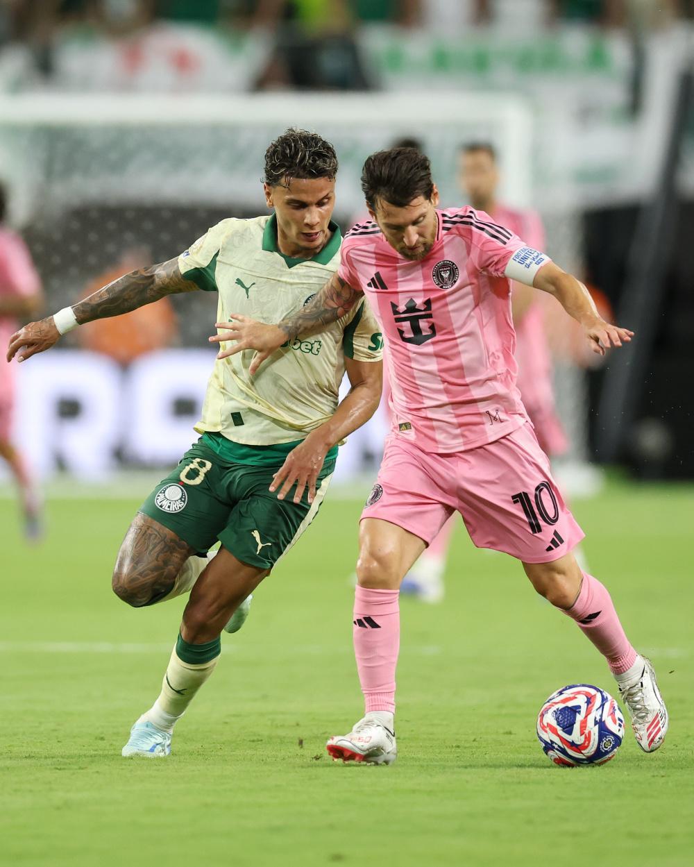 距离欧超杯对阵亚特兰大还有6天 距离欧超杯对阵亚特兰大还有6天