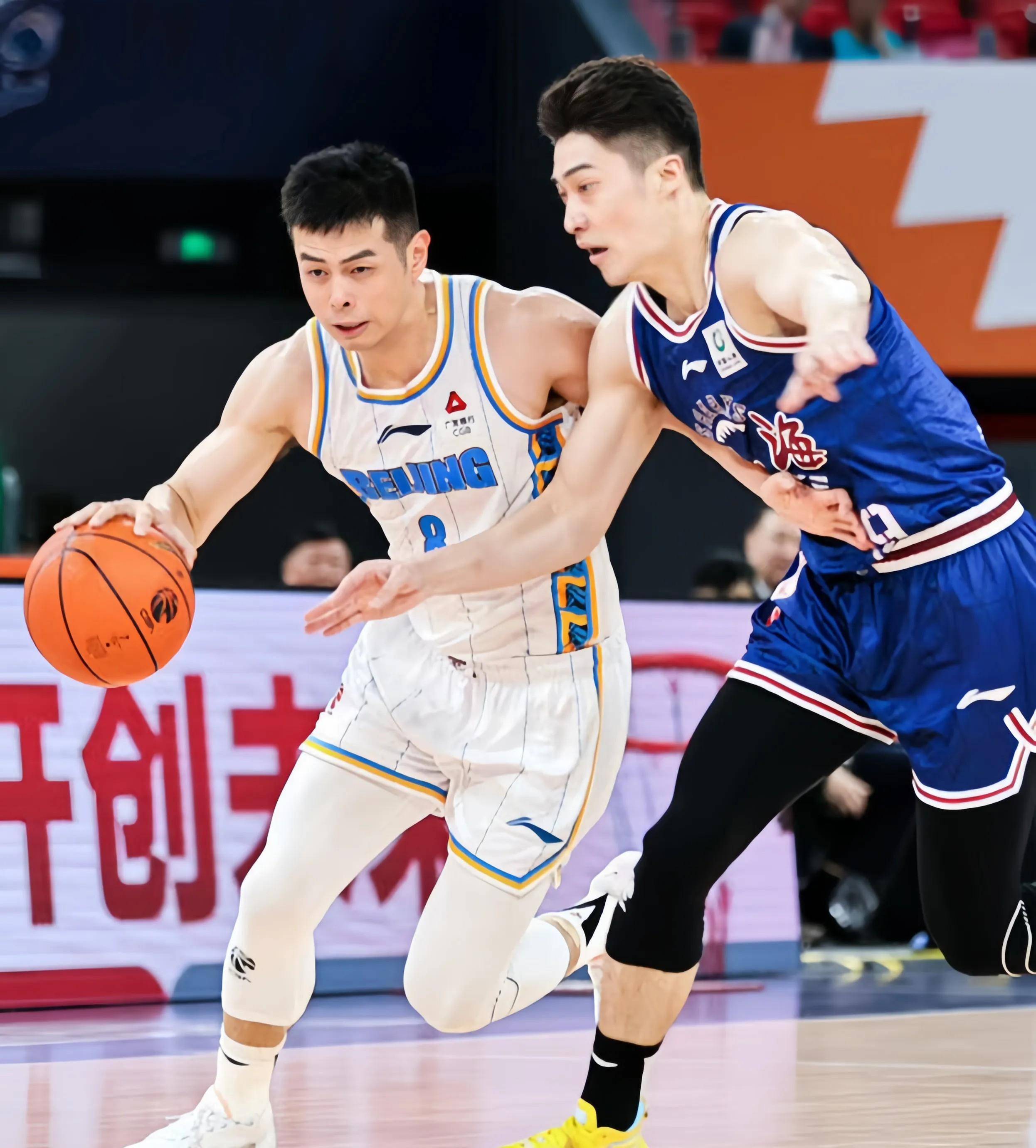 包含赛地聚焦——CBA常规赛赛后热度飙升，北京国安外线爆发，质疑声仍在，医务组通报恢复的词条