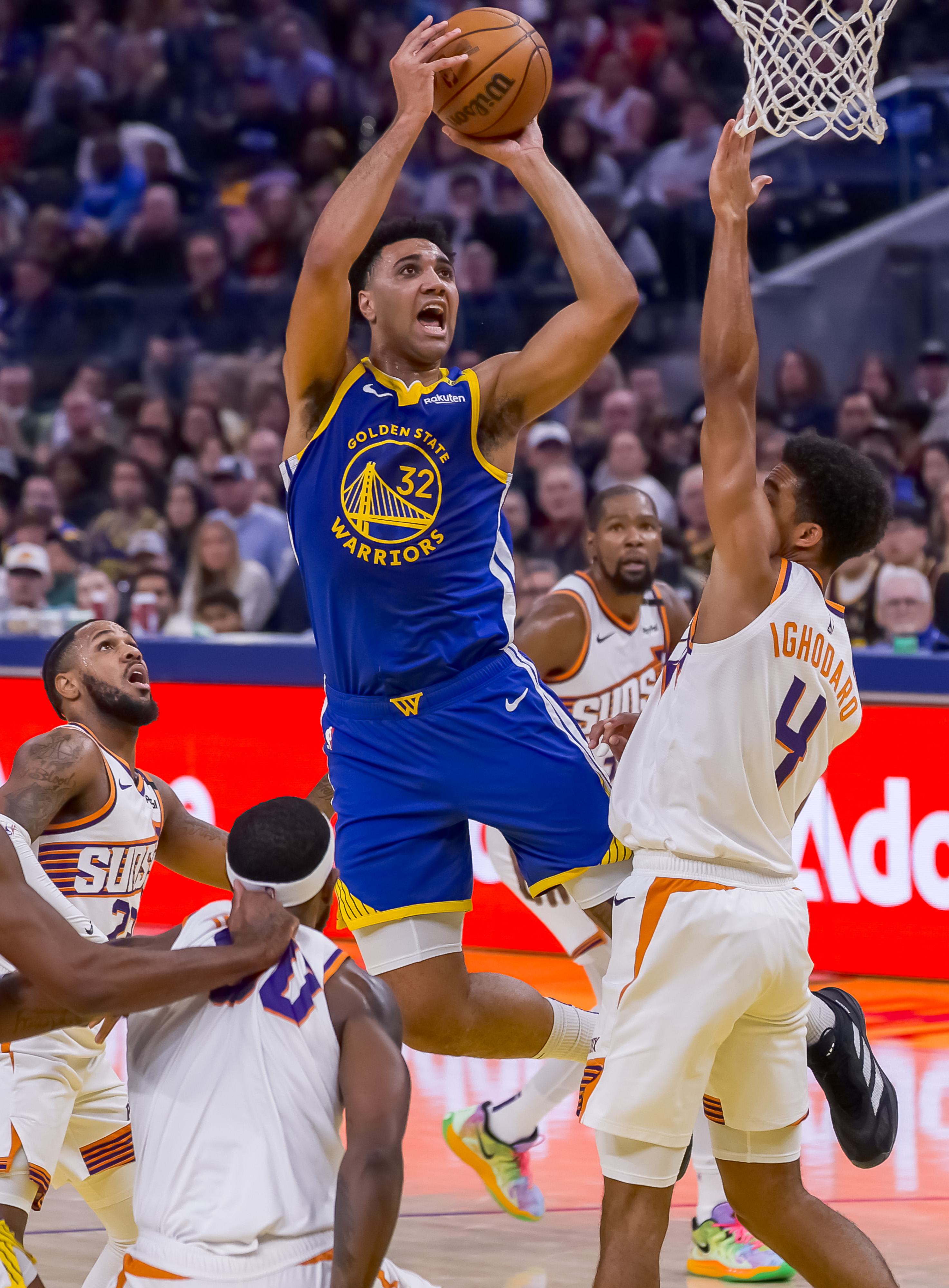 赛后突围战来临，菲尼克斯太阳围绕NBA季后赛完成体检，目标明确，控场能力受关注的简单介绍