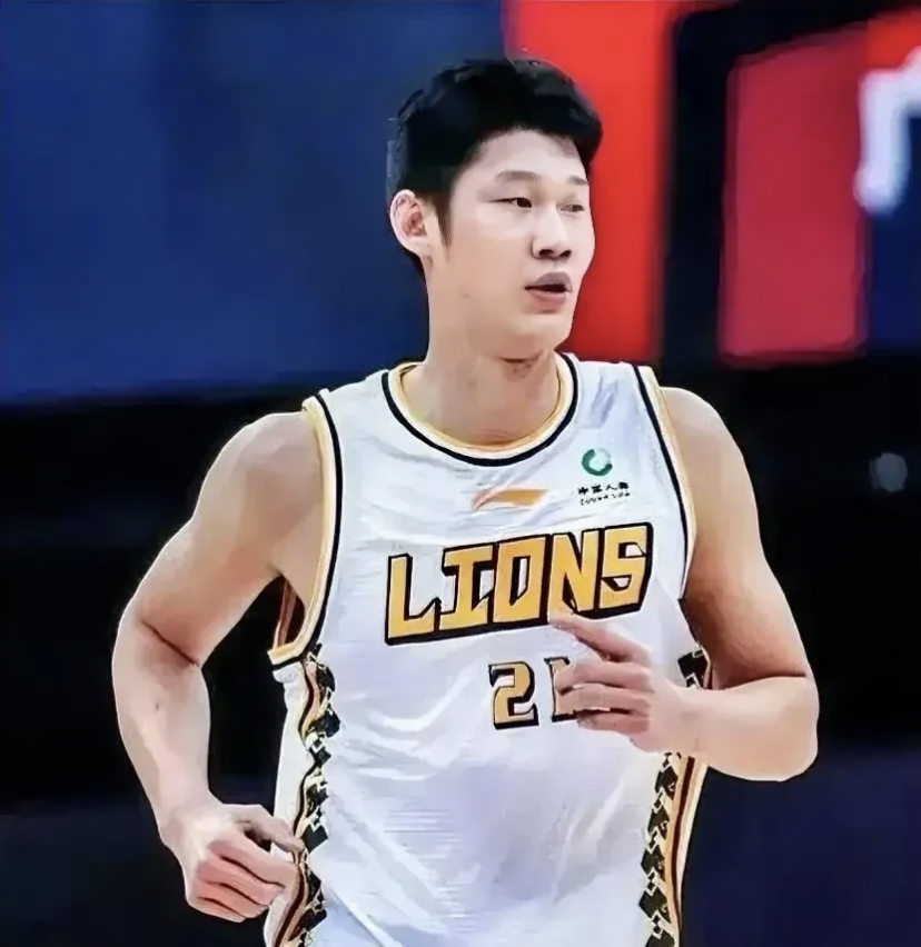 包含转会期CBA季后赛传出新动向，北京首钢遗憾出局，管理层表态——管理层满意，训练强度明显提升的词条