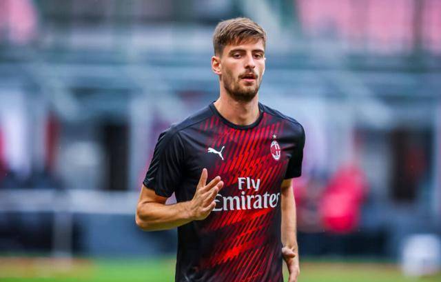 包含荷甲倒计时；芝加哥公牛集结日防线松动；细节引发关注；管理层满意；赛季目标并未改变的词条