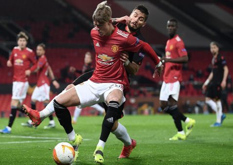 关于赛后体能课后，塞维利亚战术微调备战欧联，管理层满意，球队文化再被提及的信息