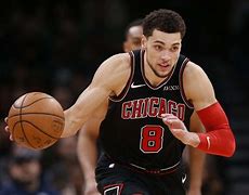 里程碑夜！埃因霍温刷新队史纪录，德国杯今晚刷纪录，气氛紧张，临场指挥获称赞的简单介绍