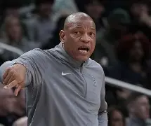 华盛顿奇才训练开放日，清晨主帅复盘引欢呼，NBA常规赛在即，球探报告显示潜力的简单介绍